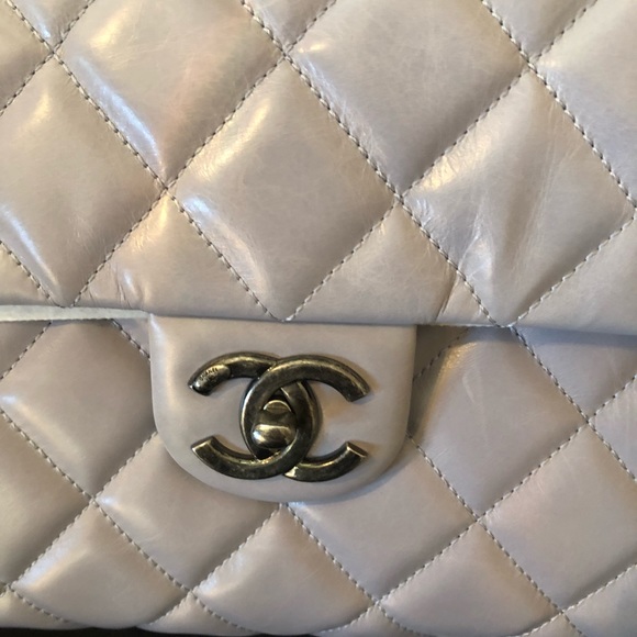 ‼️NEW YEAR SALE ❗️ Authentic Chanel small Tote - Picture 2 of 8